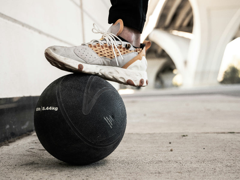 Medicine Ball: How to Increase Workout Intensity Without Lengthening It