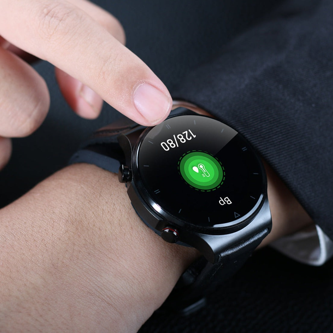 BP Doctor Pro 12 Tragbare Blutdruck-Smartwatch mit schwarzen Lederbändern